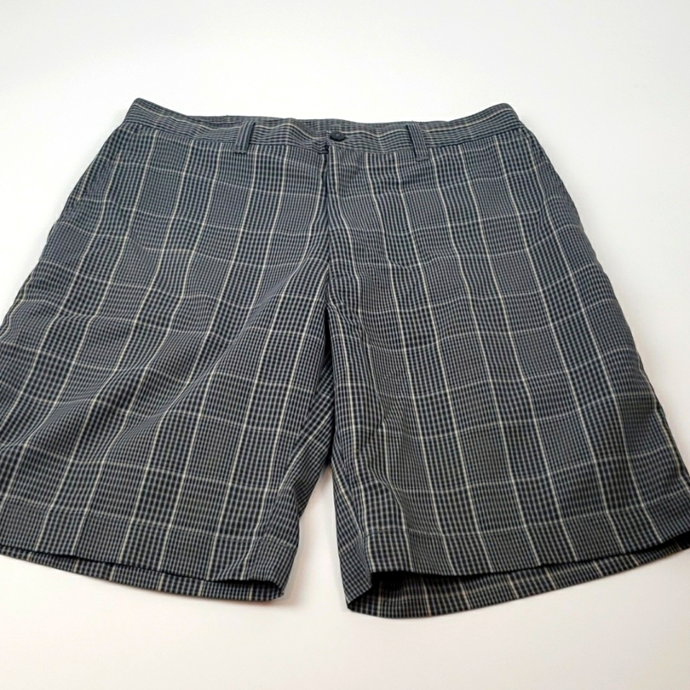 PGA Tour Golf Shorts Size 32 Flat Front in Black/Gray/Tan